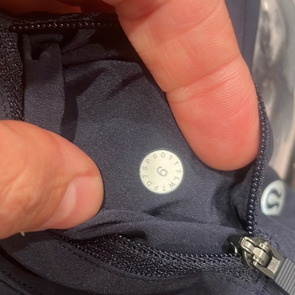 Lululemon shorts - Picture 10 of 12